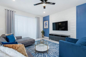 5BR Modern Home near Disney, Themed Rooms, Pool